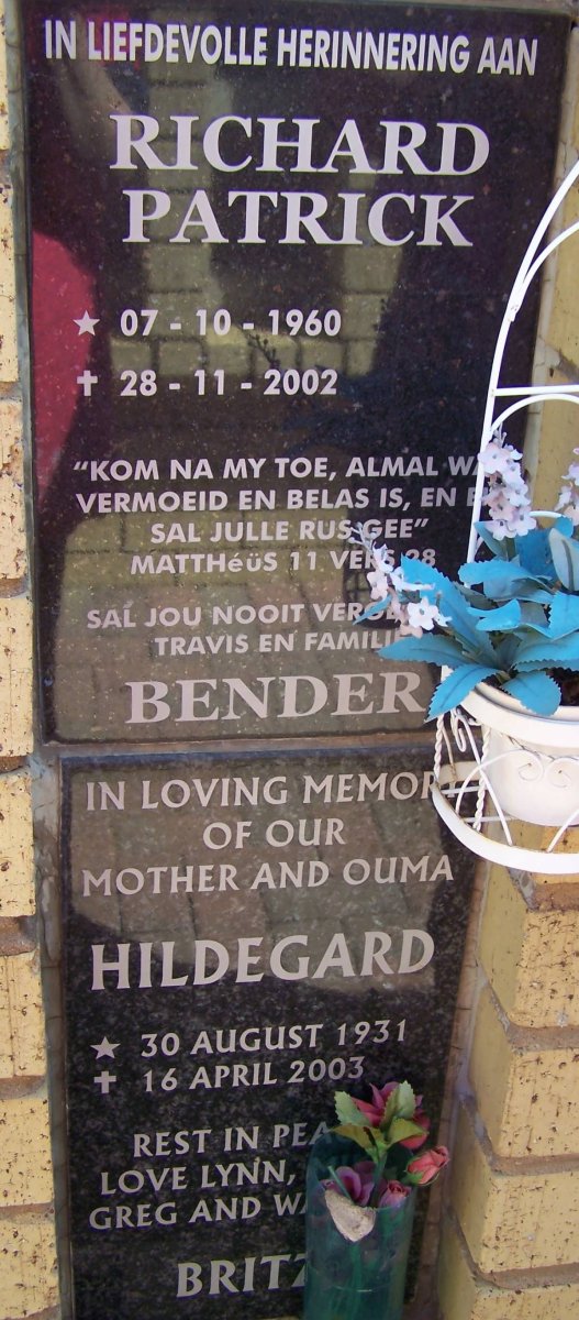 BENDER Richard Patrick 1960-2002 :: BRITZ Hildegard 1931-2003