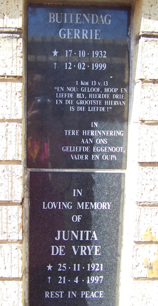 BUITENDAG Gerrie 1932-1999 :: DE VRYE Junita 1921-1997