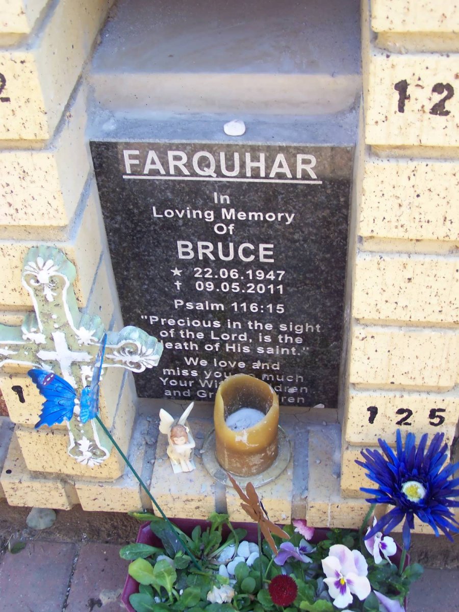 FARQUHAR Bruce 1947-2011