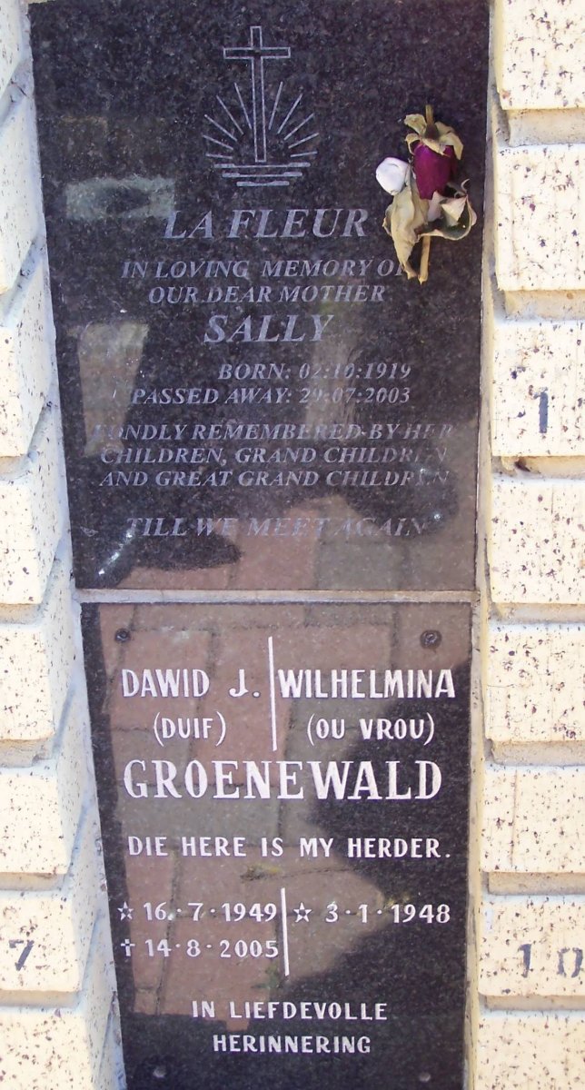 FLEUR Sally, la 1919-2003 :: GROENEWALD Dawid J. 1949-2005 &amp; Wilhelmina 1948-