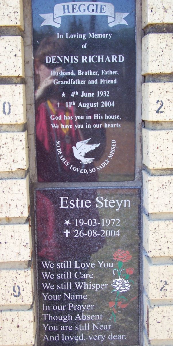 HEGGIE Dennis 1932-2004 :: STEYN Estie 1972-2004