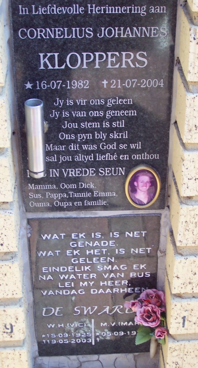 KLOPPERS Cornelius Johannes 1982-2004 :: DE SWARDT W.H. 1925-2003 &amp; M.V. 19??-
