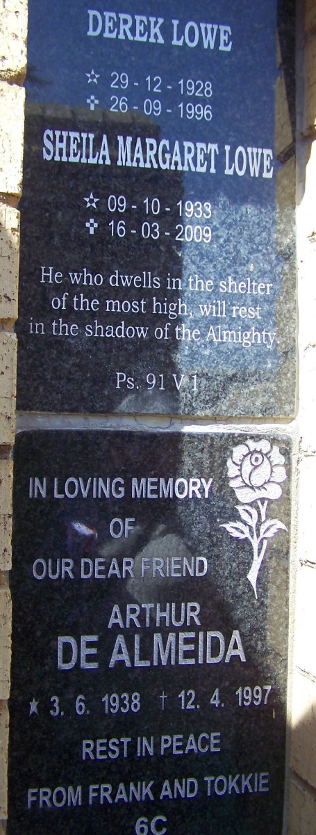 LOWE Derek 1928-1996 &amp; Sheila Margaret 1933-2009 :: DE ALMEIDA Arthur 1938-1997