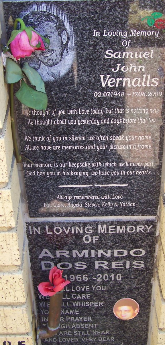 VERNALLS Samuel John 1948-2009 :: DOS REIS Armindo 1966-2010