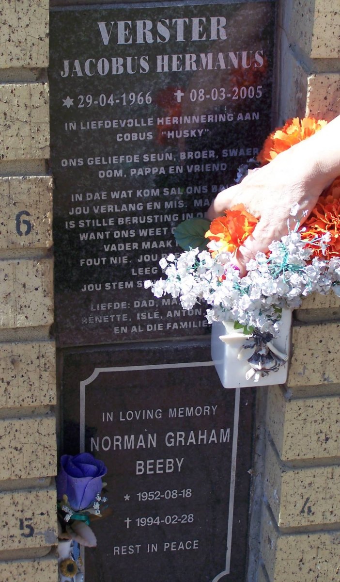 VERSTER Jacobus Hermanus 1966-2005 :: BEEBY Norman Graham 1952-1994