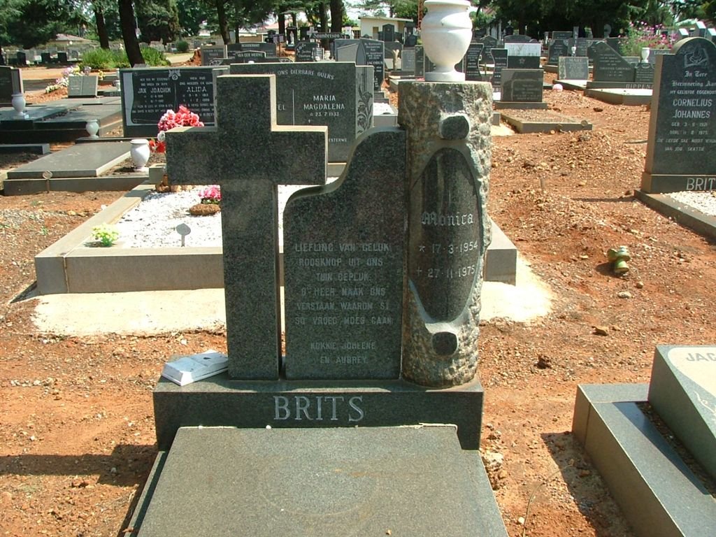 BRITS Monica 1954-1975