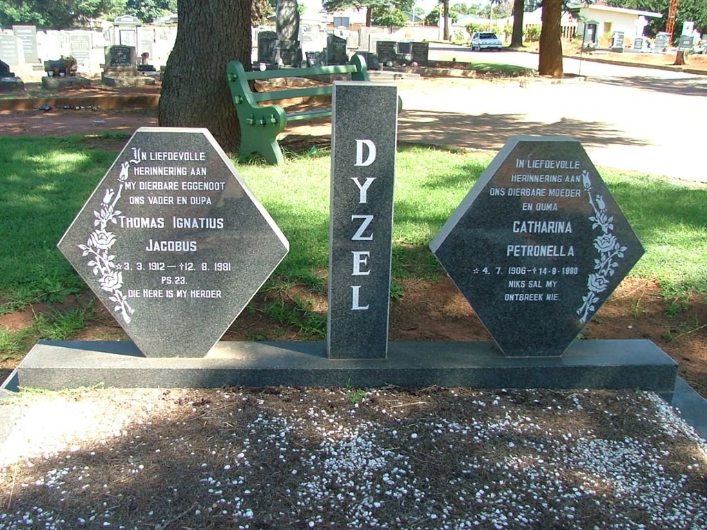 DYZEL Thomas Ignatius Jacobus 1912-1981 &amp; Catharina Petronella 1906-1990