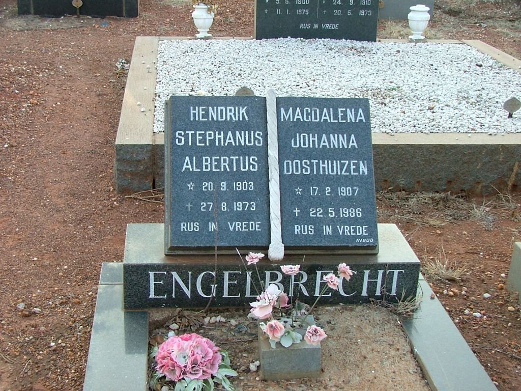 ENGELBRECHT Hendrik Stephanus Albertus 1903-1973 &amp; Magdalena Johanna OOSTHUIZEN 1907-1986