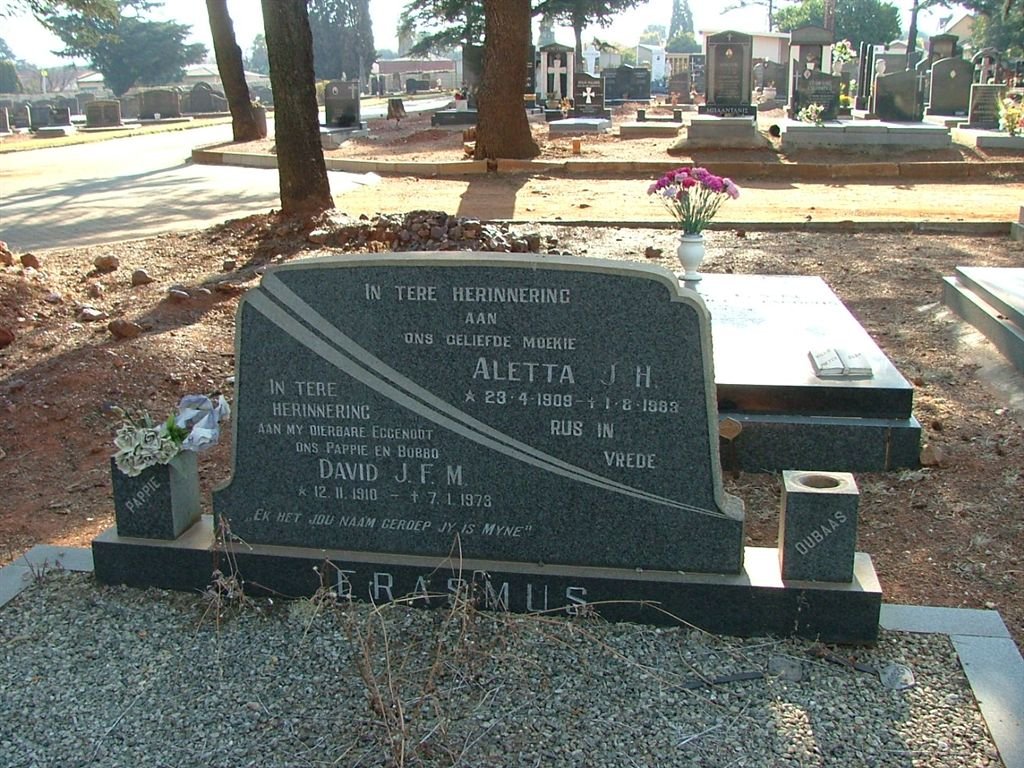 ERASMUS David J.F.M. 1918-1979 &amp; Aletta J.H. 1909-1983