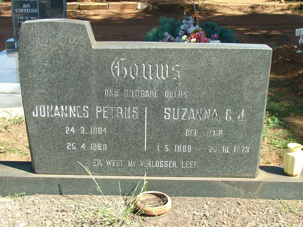 GOUWS Johannes Petrus 1884-1960 &amp; Suzanna C.J. KEMP 1888-1973