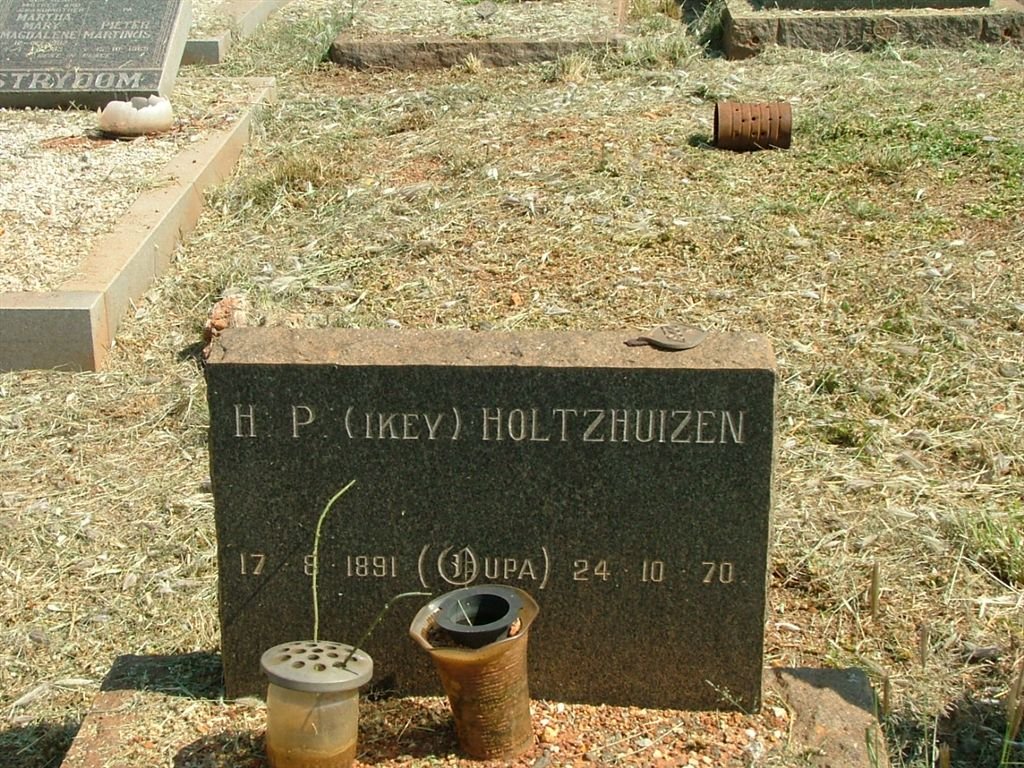 HOLTZHUIZEN H.P. 1891-1970