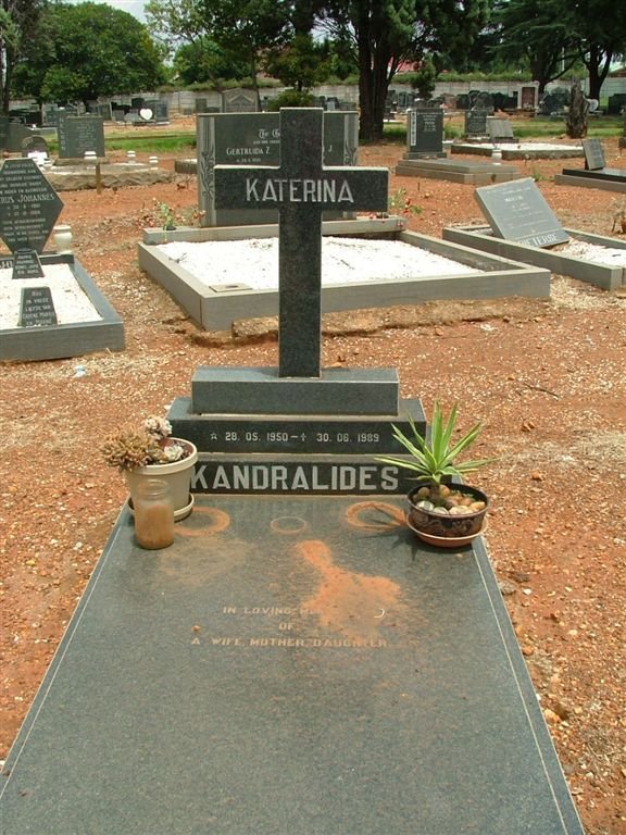 KANDRALIDES Katerina 1950-1989