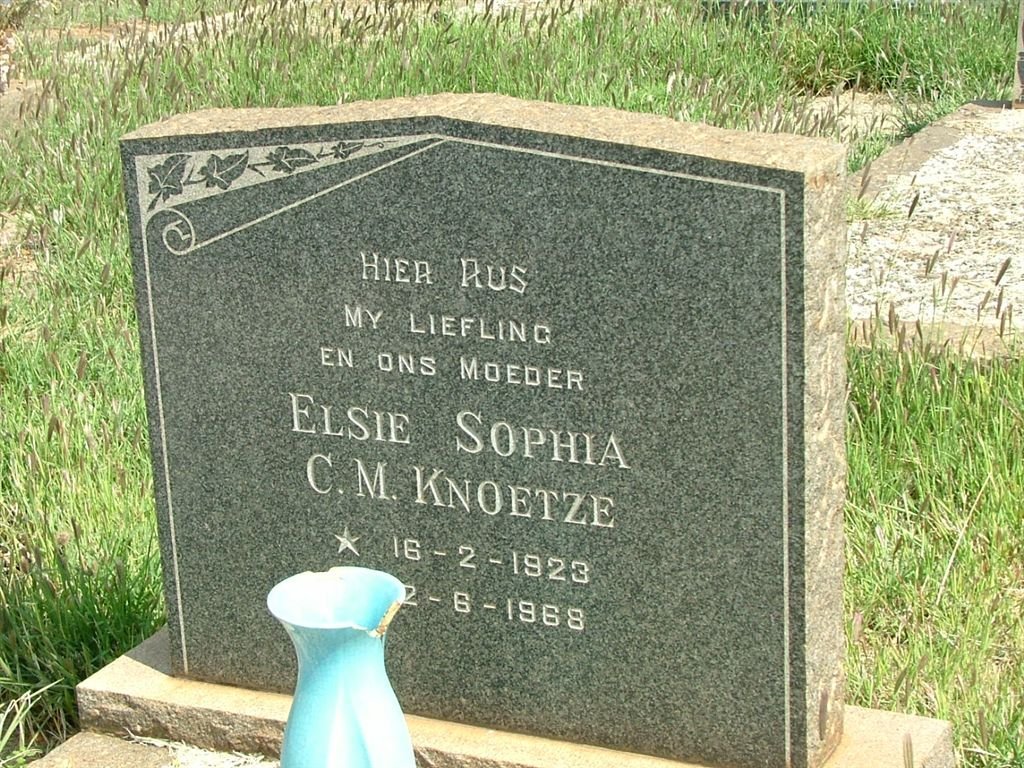 KNOETZE Elsie Sophia C.M. 1923-1968