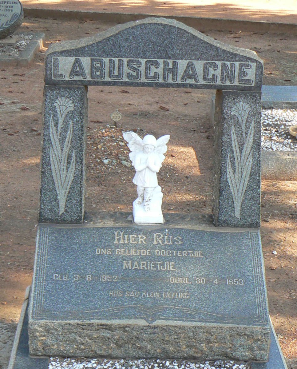 LABUSCHAGNE Marietjie 1952-1953