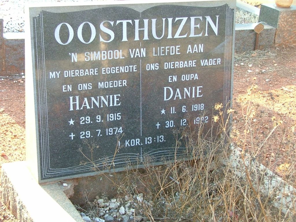 OOSTHUIZEN Danie 1918-19?2 &amp; Hannie 1915-1974