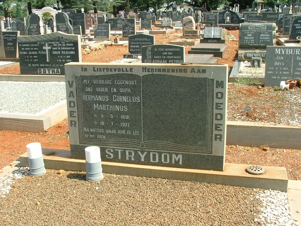 STRYDOM Hermanus Cornelius Marthinus 1891-1977
