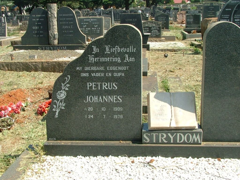 STRYDOM Petrus Johannes 1909-1979