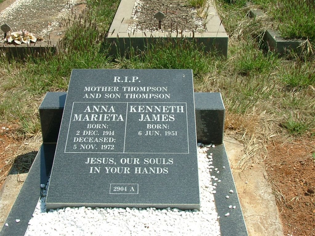THOMPSON Anna Marieta 1914-1972 :: THOMPSON Kenneth James 1951-