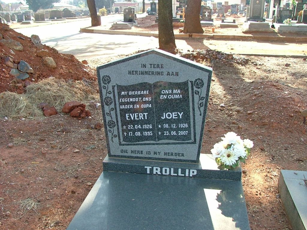 TROLLIP Evert 1926-1995 &amp; Joey 1926-2007