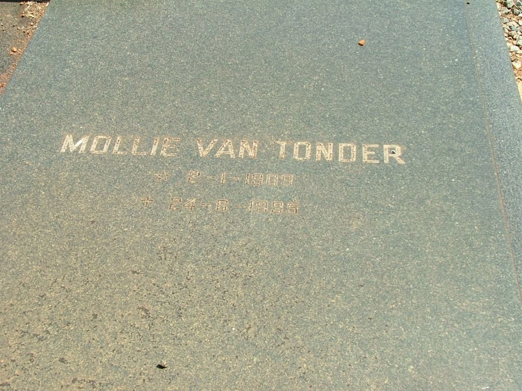 TONDER Mollie, van 1909-1994