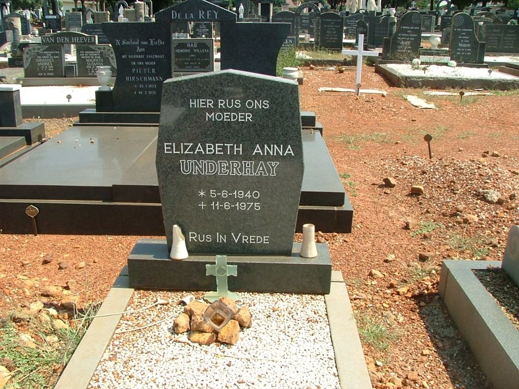 UNDERHAY Elizabeth Anna 1940-1975