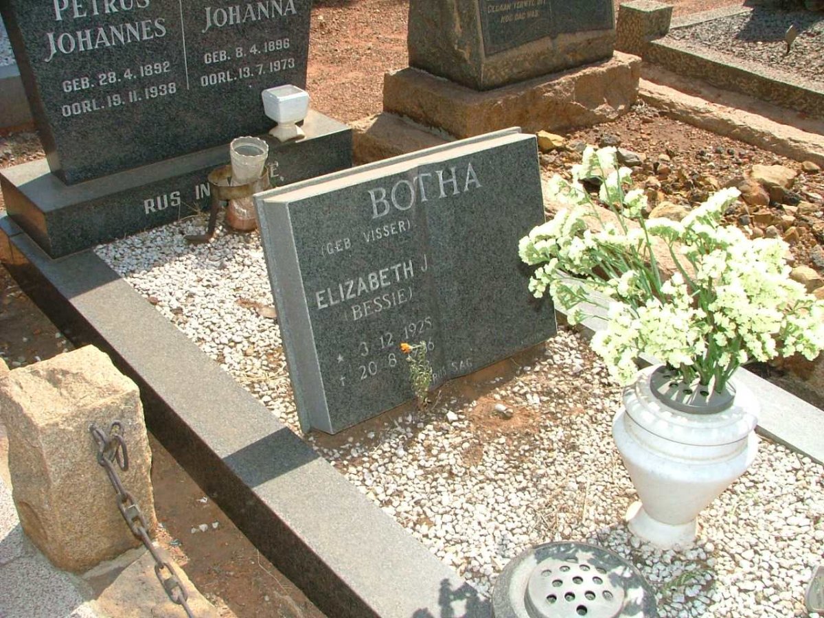 VISSER Petrus Johannes 1892-1938 & Elizabeth Johanna 1896-1973 :: BOTHA Elizabeth J. nee VISSER 1925-1986_1