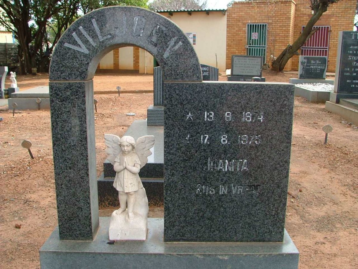 VILJOEN Juanita 1974-1975