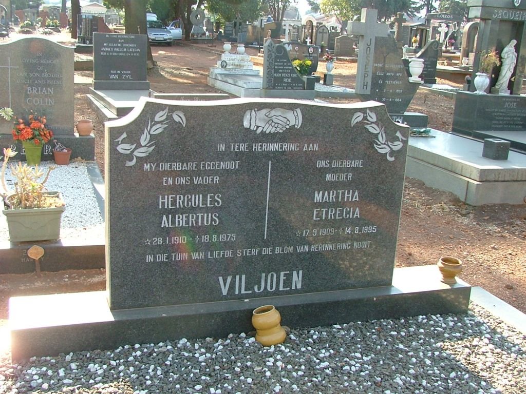 VILJOEN Hercules Albertus 1910-1975 &amp; Martha Etrecia 1909-1995