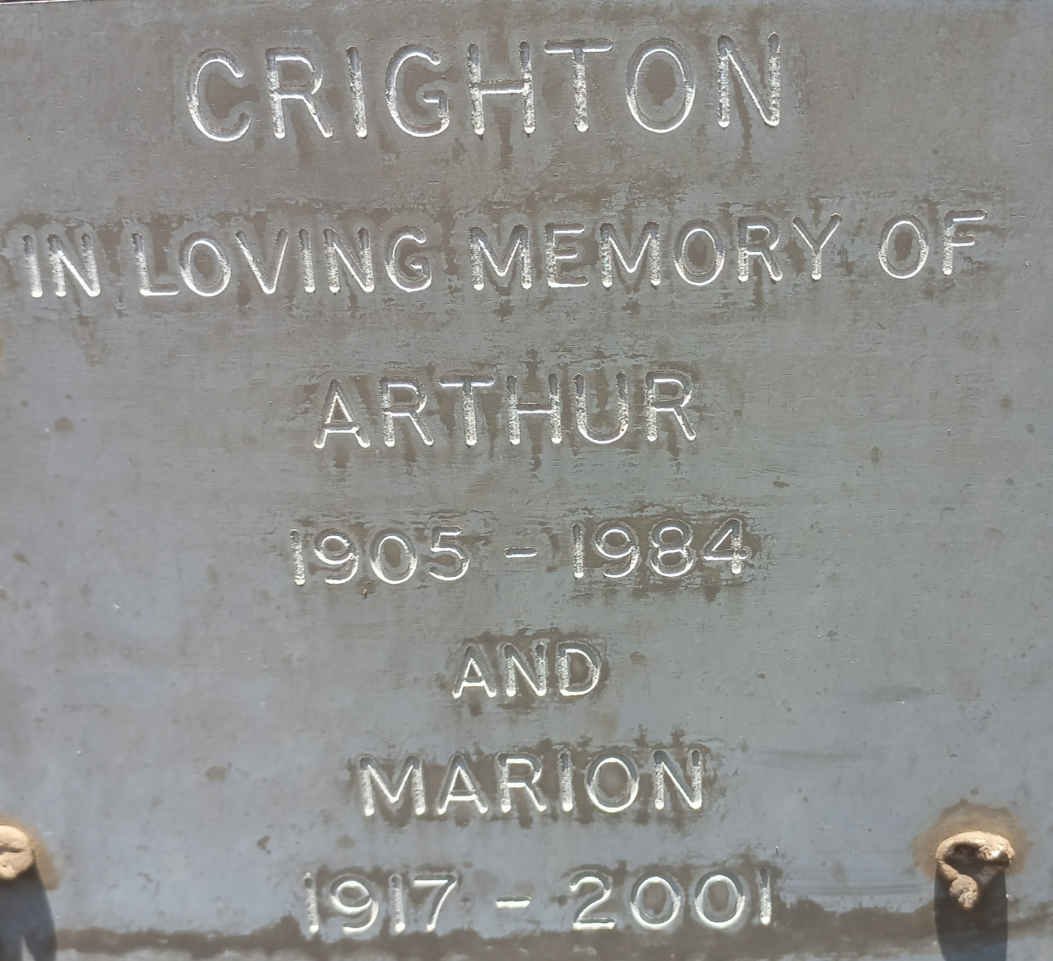 CRIGHTON Arthur 1905-1984 &amp; Marion 1917-2001