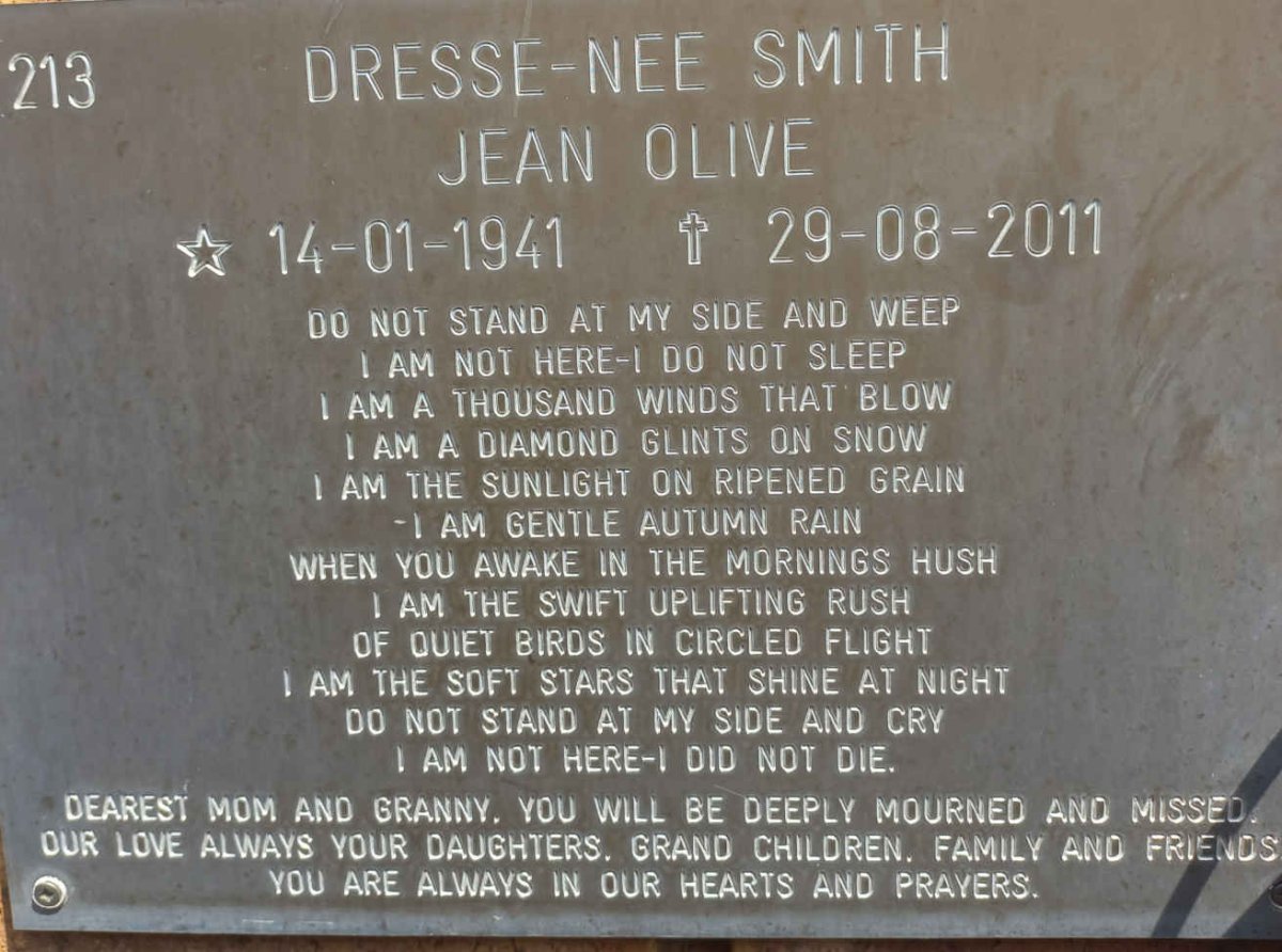 DRESSE Jean Olive nee SMITH 1941-2011