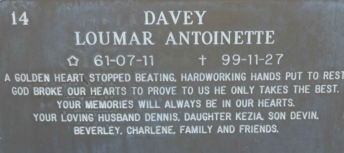 DAVEY Loumar Antoinette 1961-1999