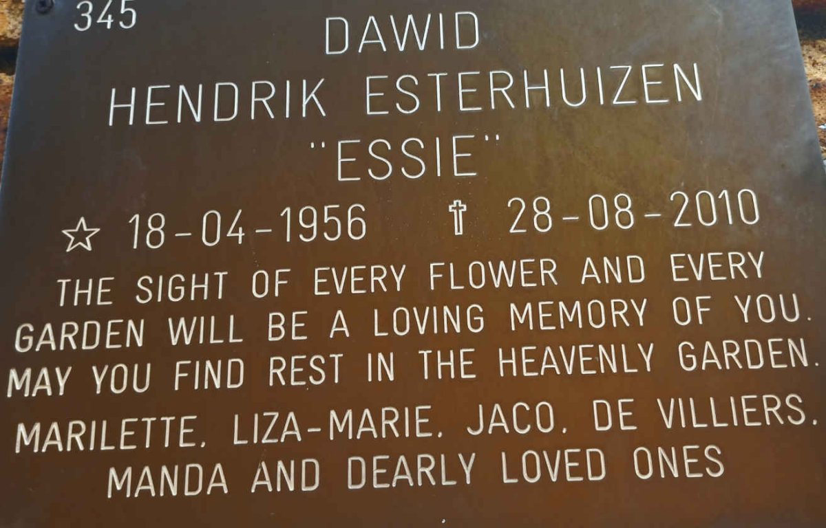 ESTERHUIZEN Dawid Hendrik 1956-2010