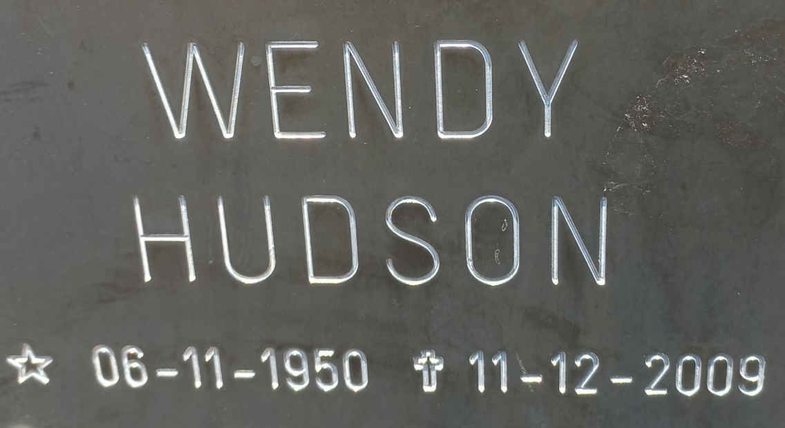HUDSON Wendy 1950-2009