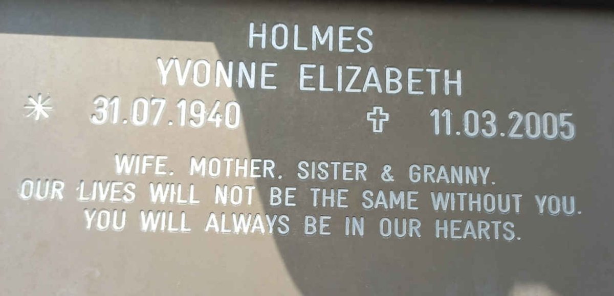 HOLMES Yvonne Elizabeth 1940-2005