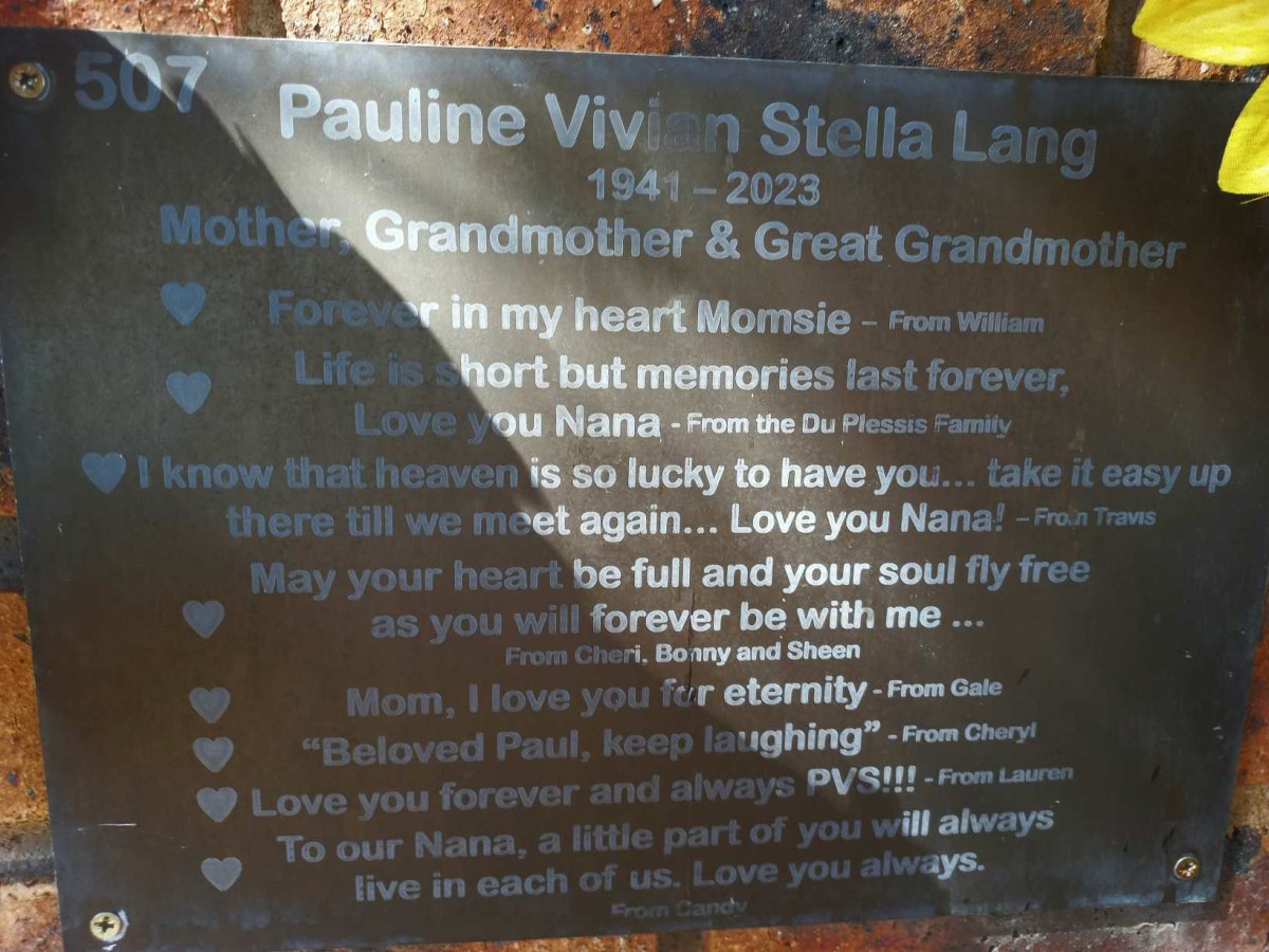 LANG Pauline Vivian Stella 1941-2023