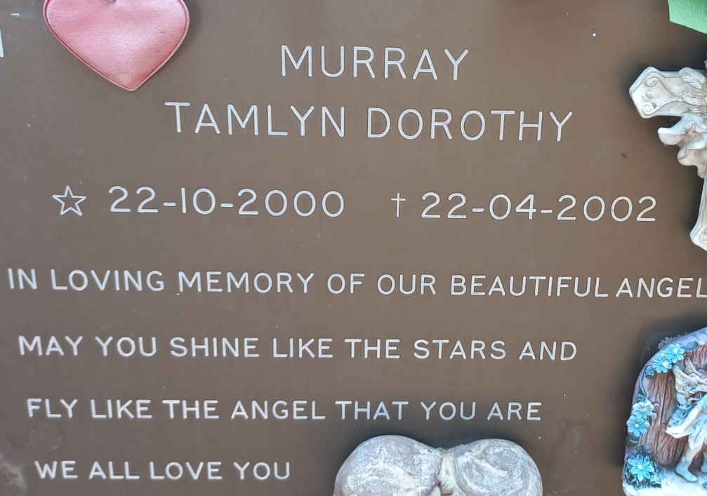 MURRAY Tamlyn Dorothy 2000-2002