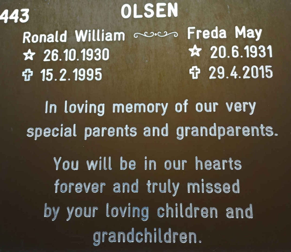 OLSEN Ronald William 1930-1995 &amp; Freda May 1931-2015