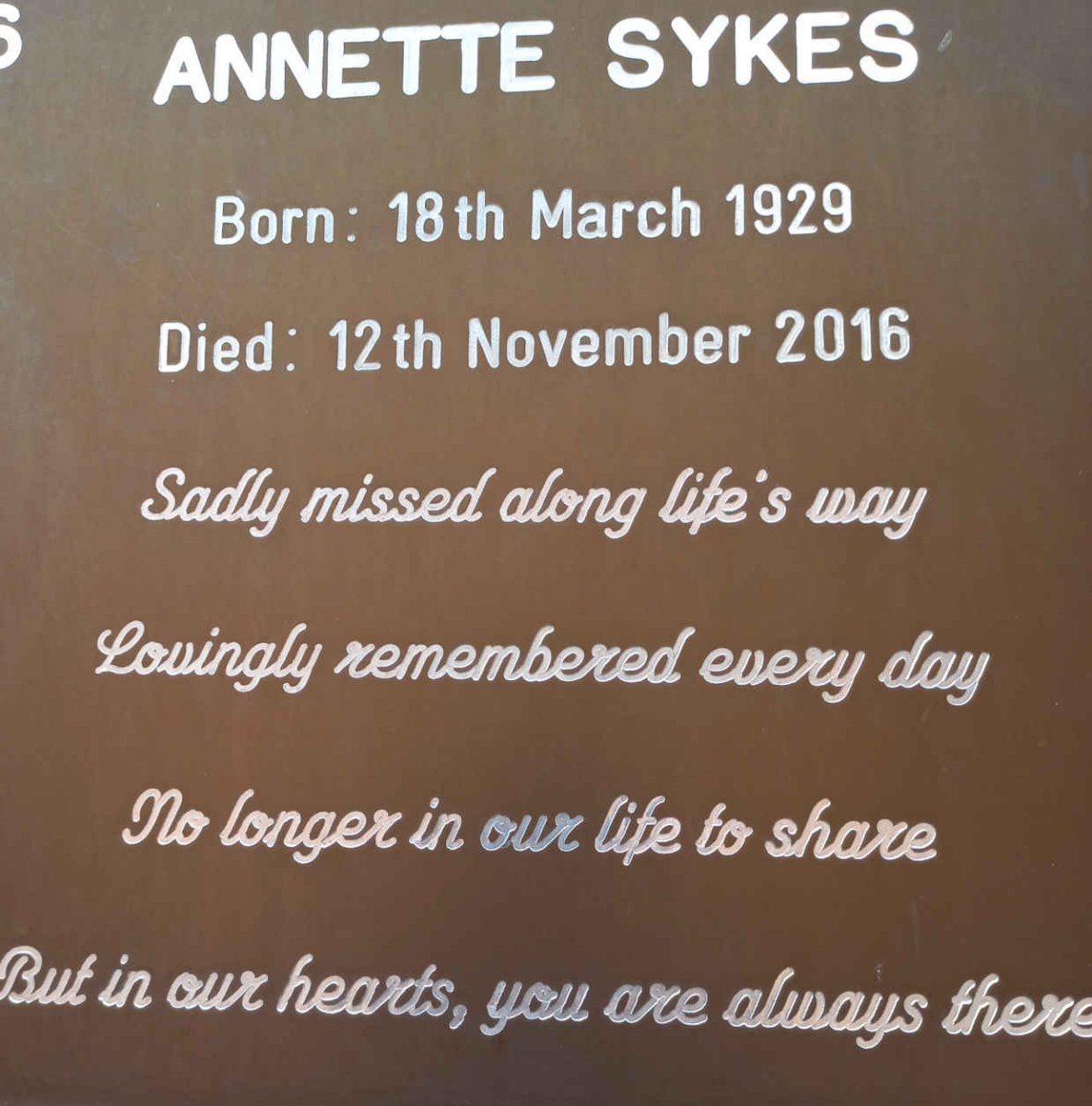 SYKES Annette 1929-2016