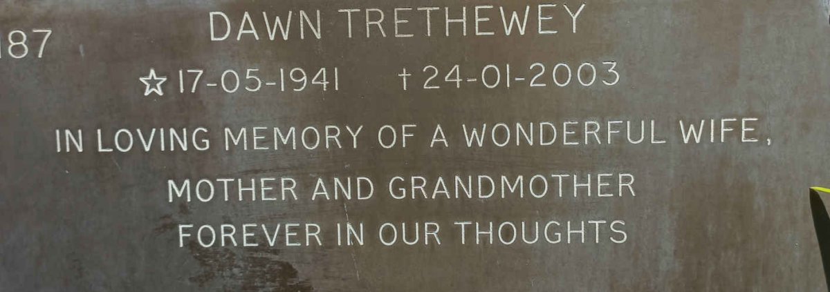 TRETHEWEY Dawn 1941-2003