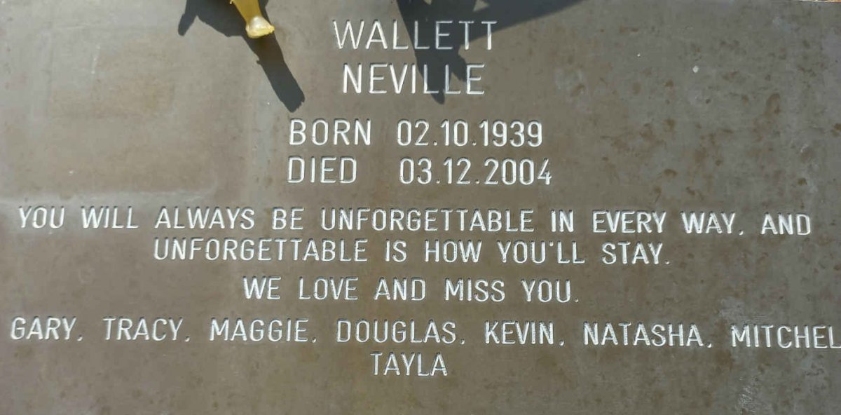 WALLETT Neville 1939-2004