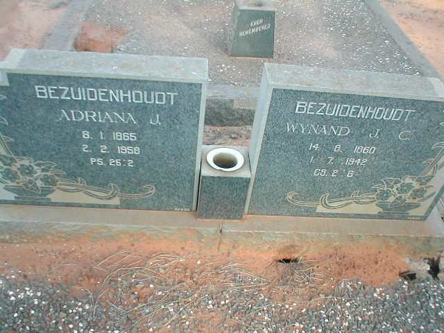 BEZUIDENHOUDT Wynand J. C. 1860-1942 &amp; Adriana J. 1865-1958