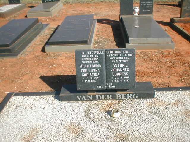 BERG Antonie Johannes Lourens, van der 1903-1993 &amp; Wilhelmina Phillipina Christina 1916-1997