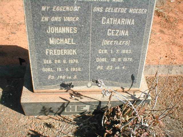 HENN Johannes Michael Frederik 1876-1958 &amp; Catharina Gezina DEETLEFS 1883-1972