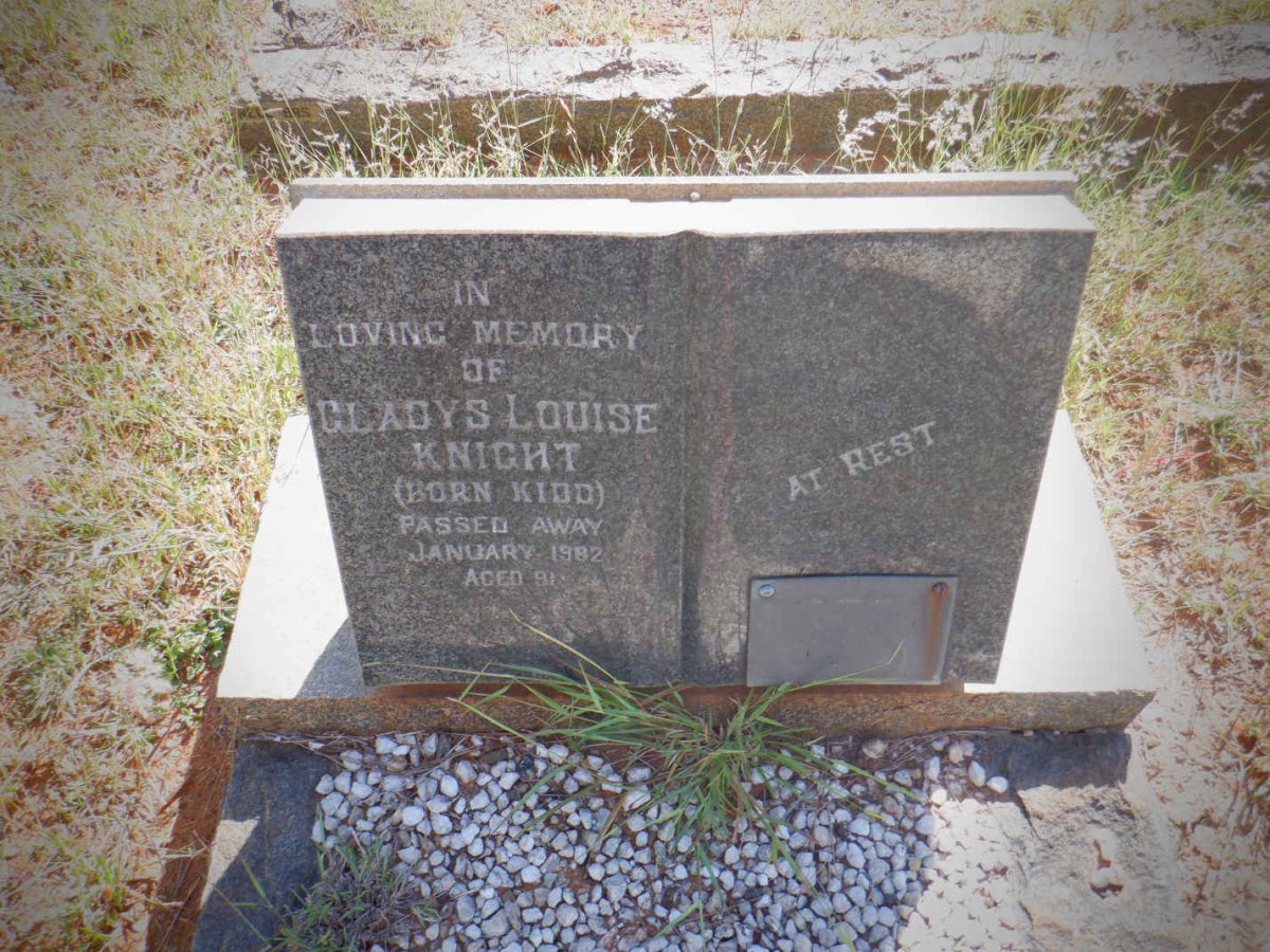 KNIGHT Gladys Louise nee KIDD -1982