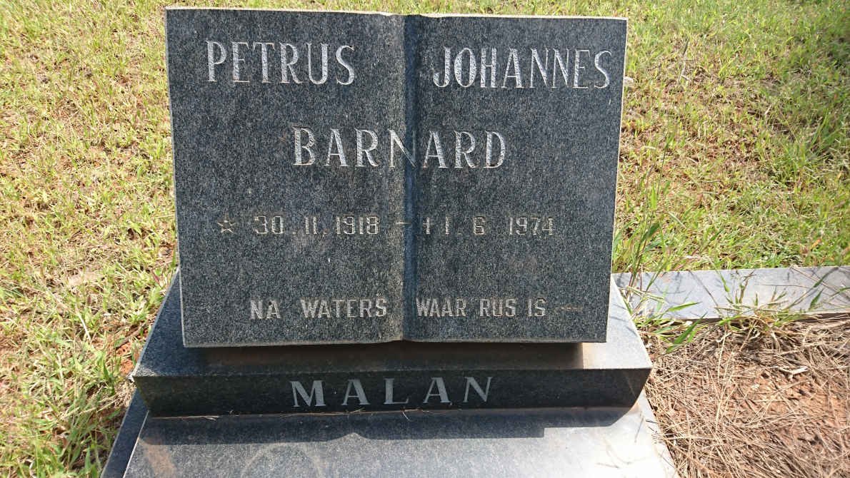 MALAN Petrus Johannes Barnard 1918-1974 &amp; Mary Ann Jane  PIETERSE 1913-1987