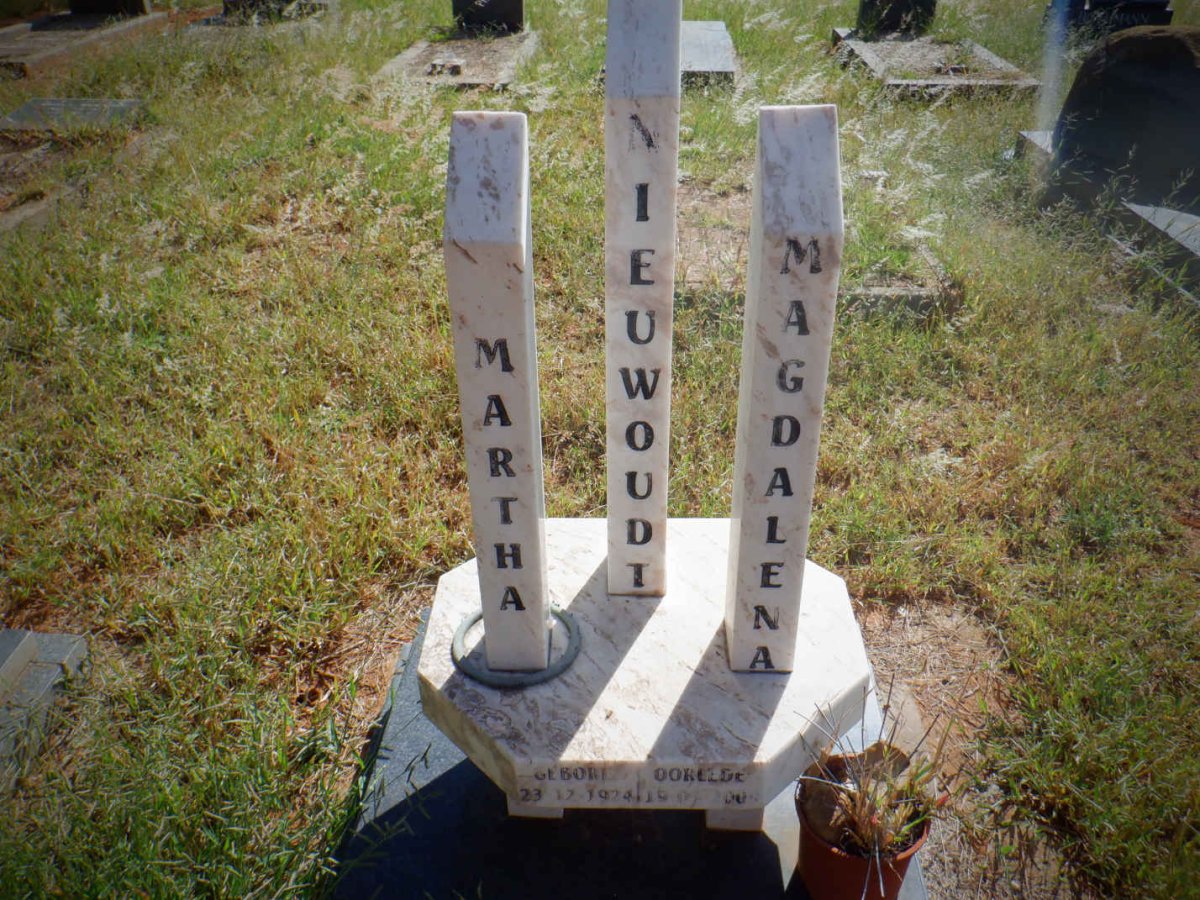 NIEUWOUDT Martha Magdalena 1974-2006