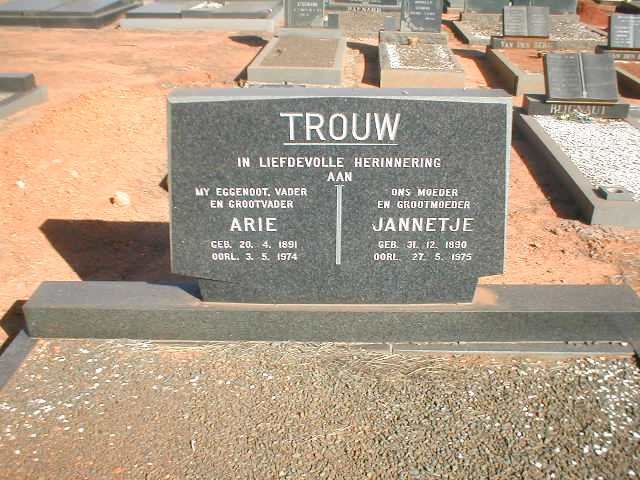 TROUW Arie 1891-1974 &amp; Jannetje 1890-1975