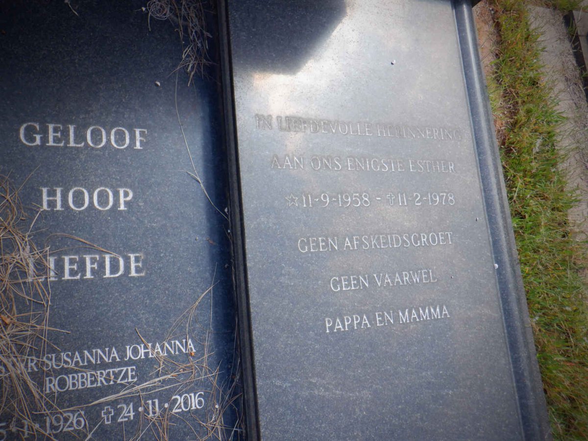 VENTER Johannes Jurie 1915-1986 &amp; Hester Susanna Johanna ROBBERTZE 1926-2016 :: VENTER Esther 1958-1978