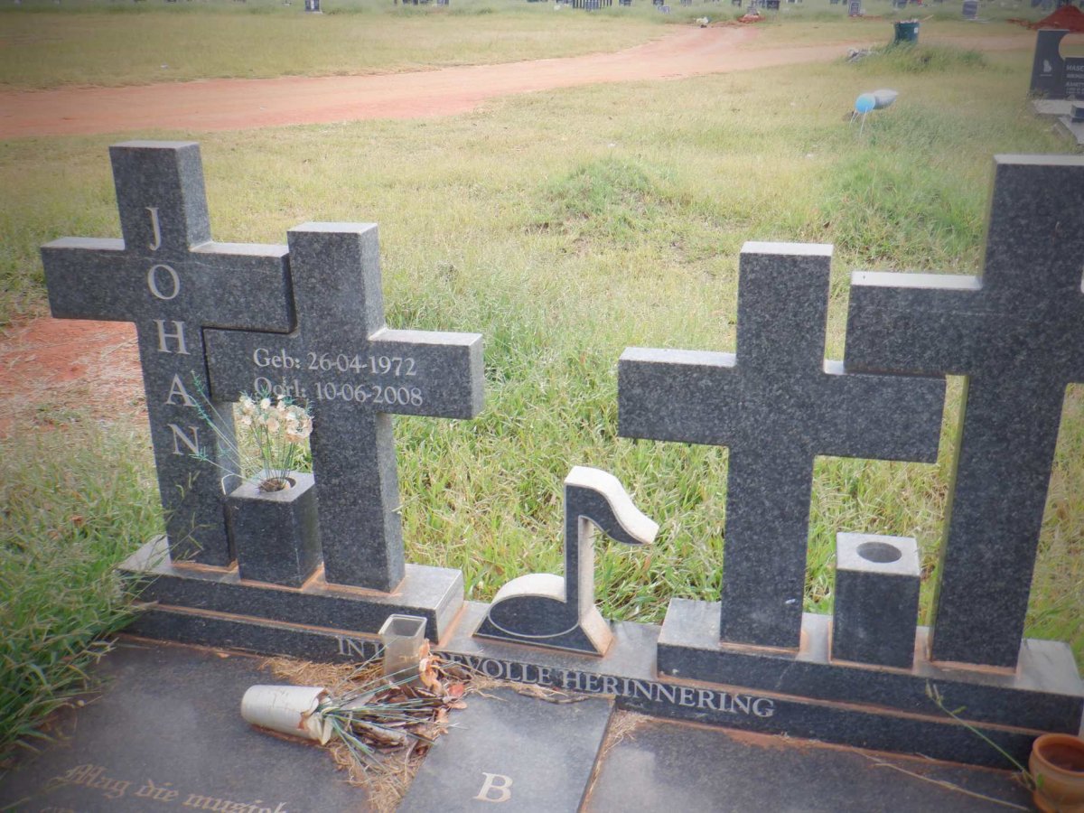 BEZUIDENHOUT Johan 1972-2008