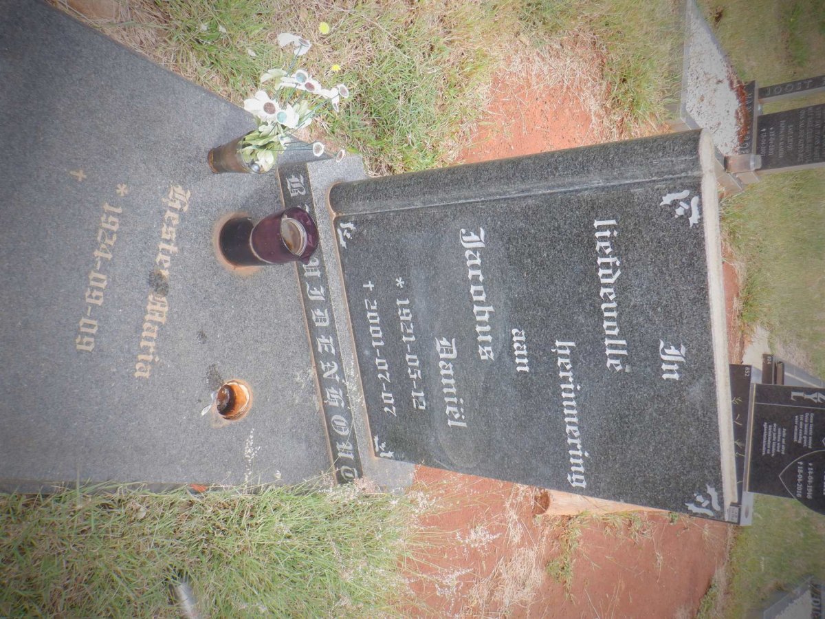 BEZUIDENHOUT Jacobus Daniël 1921-2001 &amp; Hester Maria 1924-